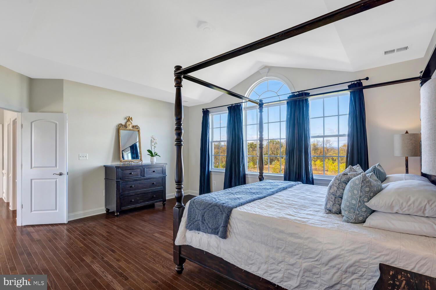 BURSTEIN - Residential