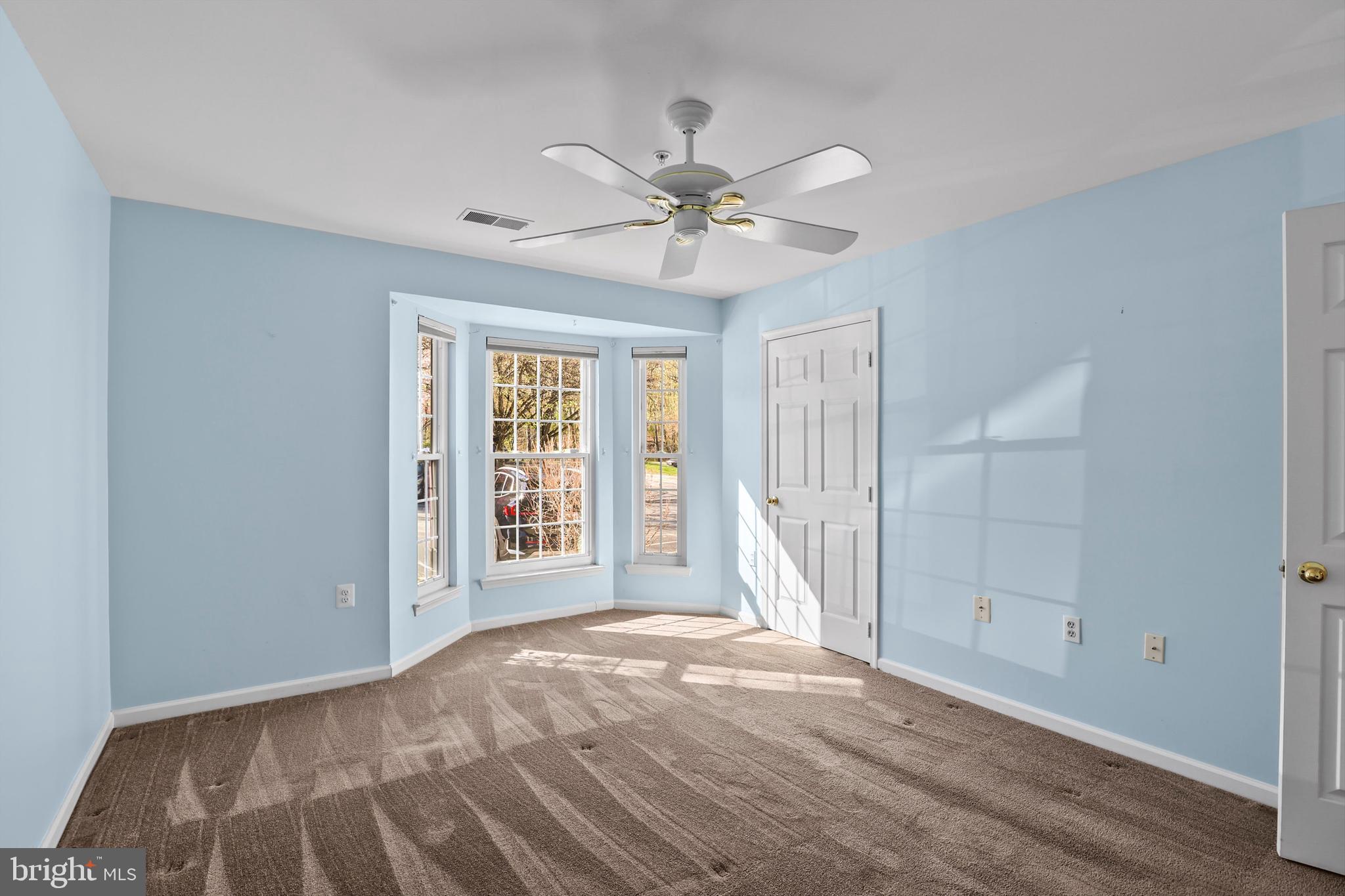 SILVERBROOK FARMS - Residential