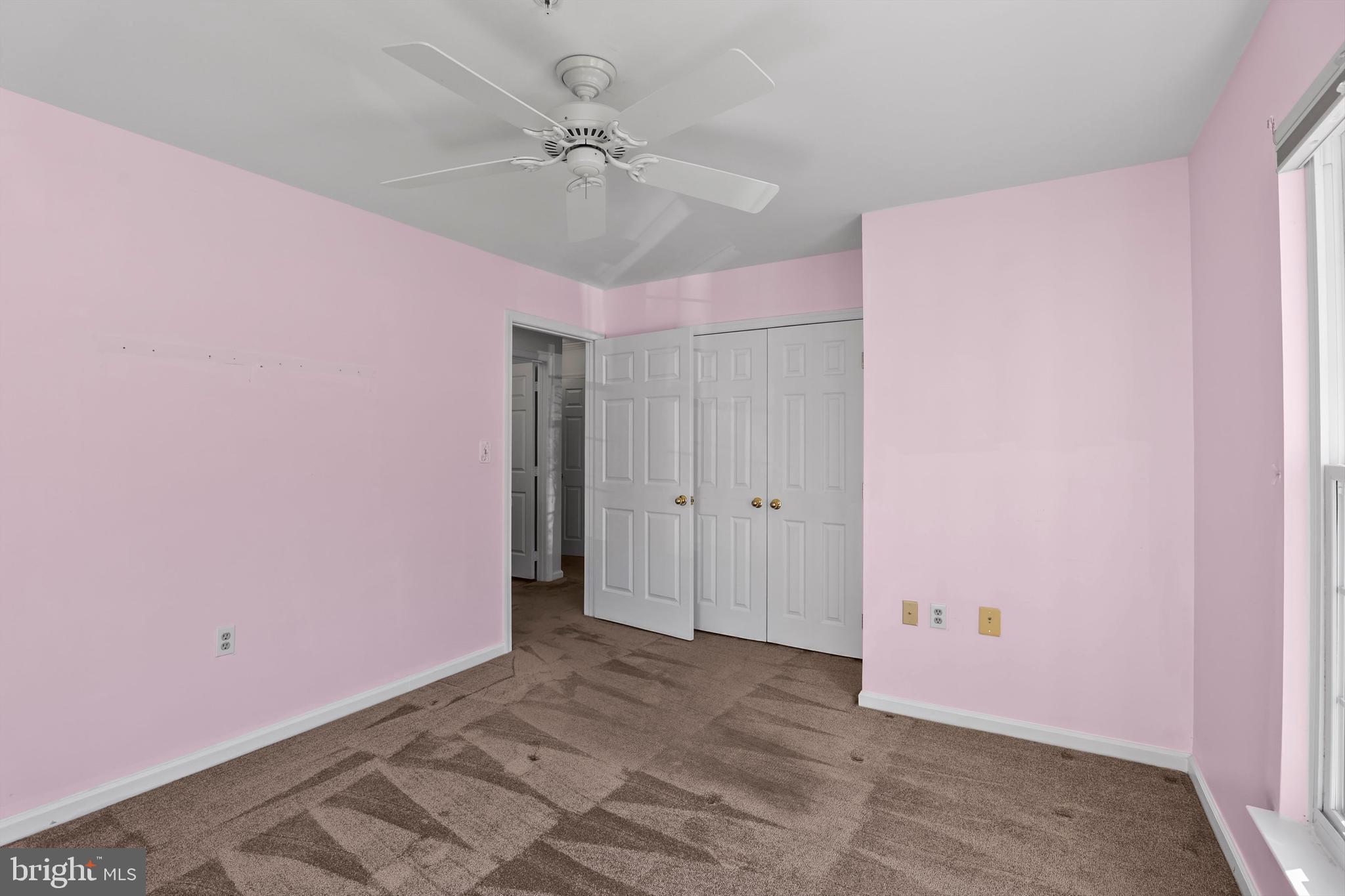 SILVERBROOK FARMS - Residential