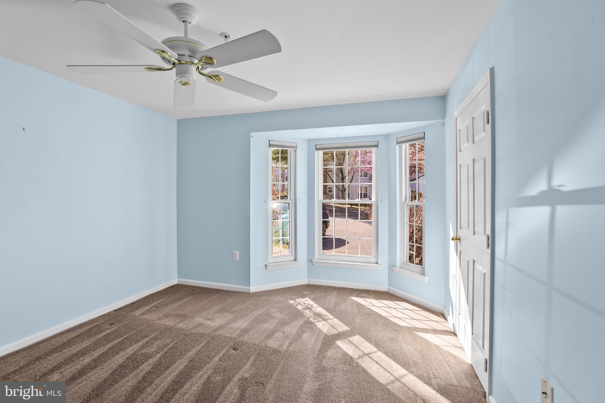 SILVERBROOK FARMS - Residential