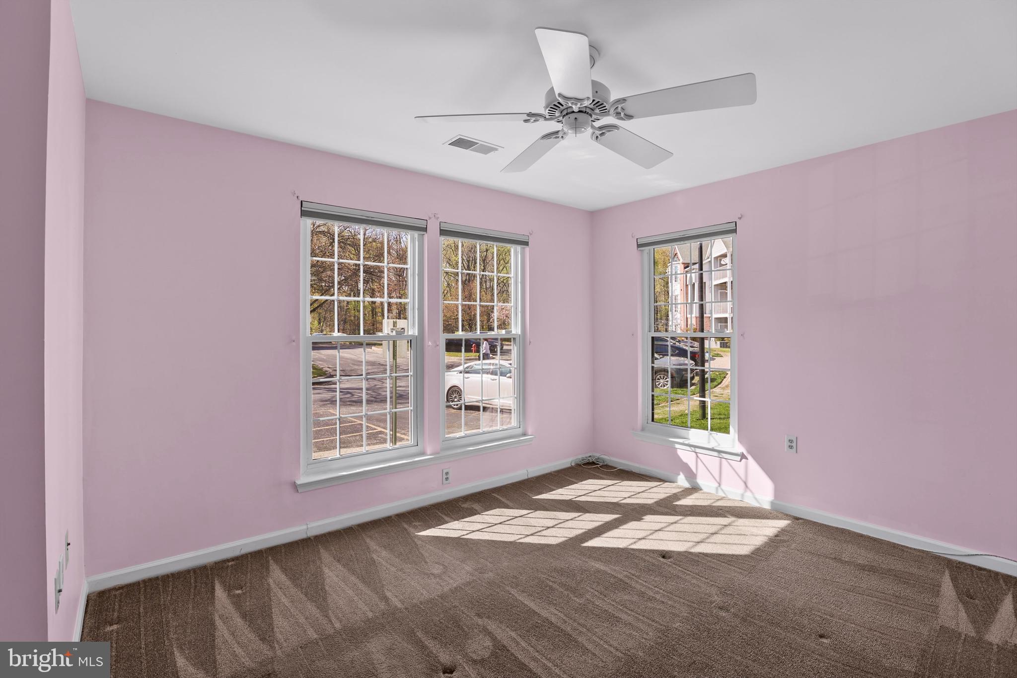 SILVERBROOK FARMS - Residential