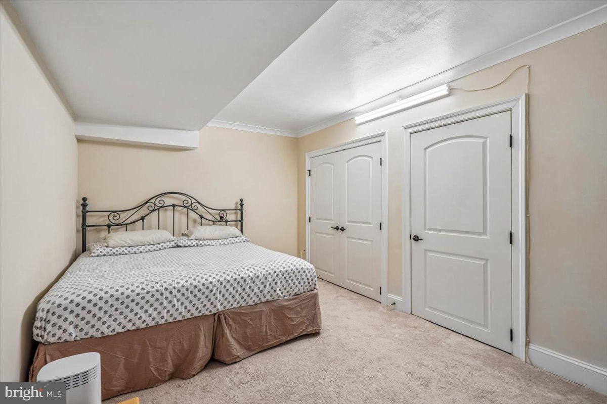 CHESTNUT GROVE - Residential
