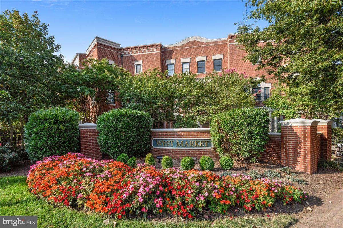 CHESTNUT GROVE - Residential