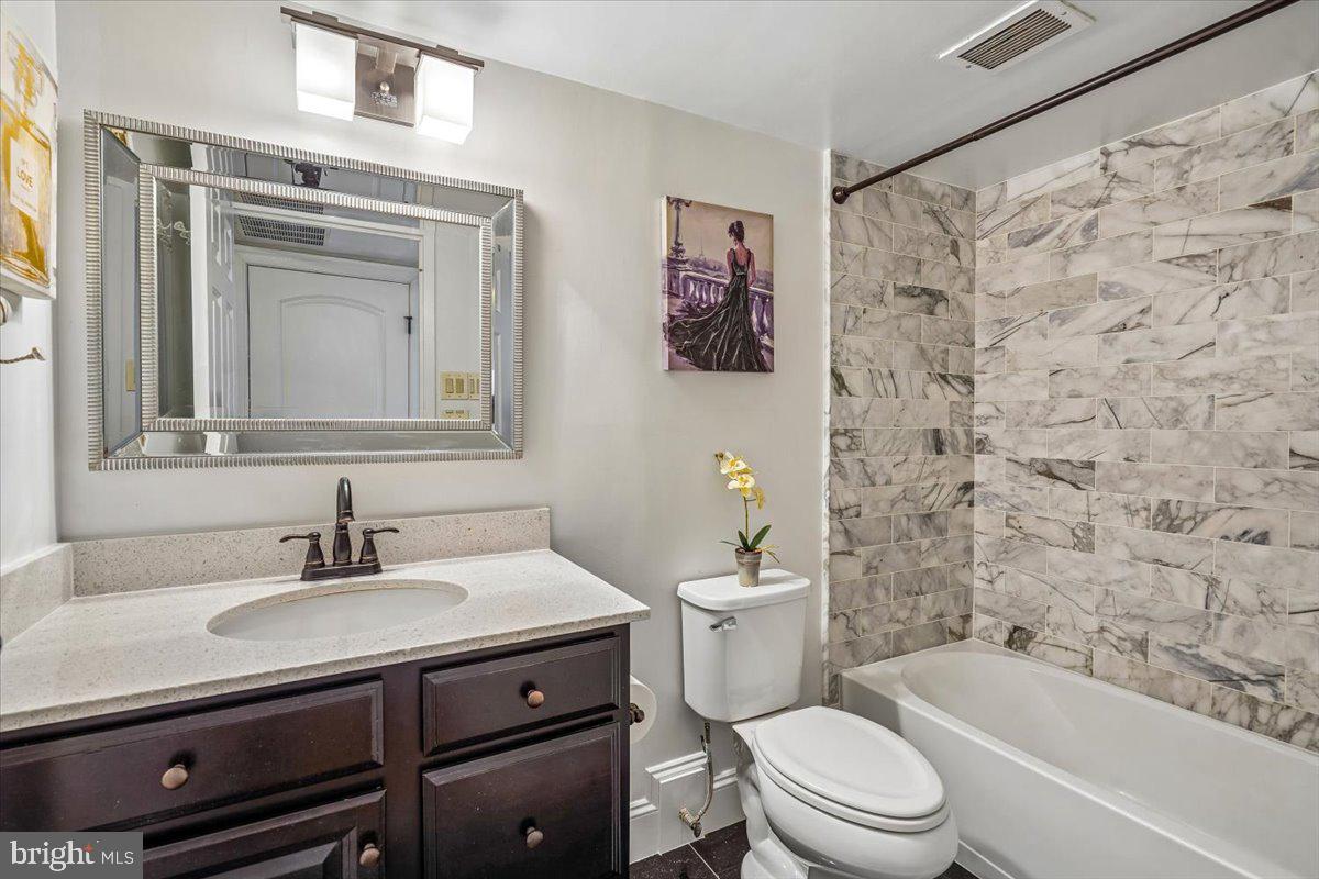 CHESTNUT GROVE - Residential