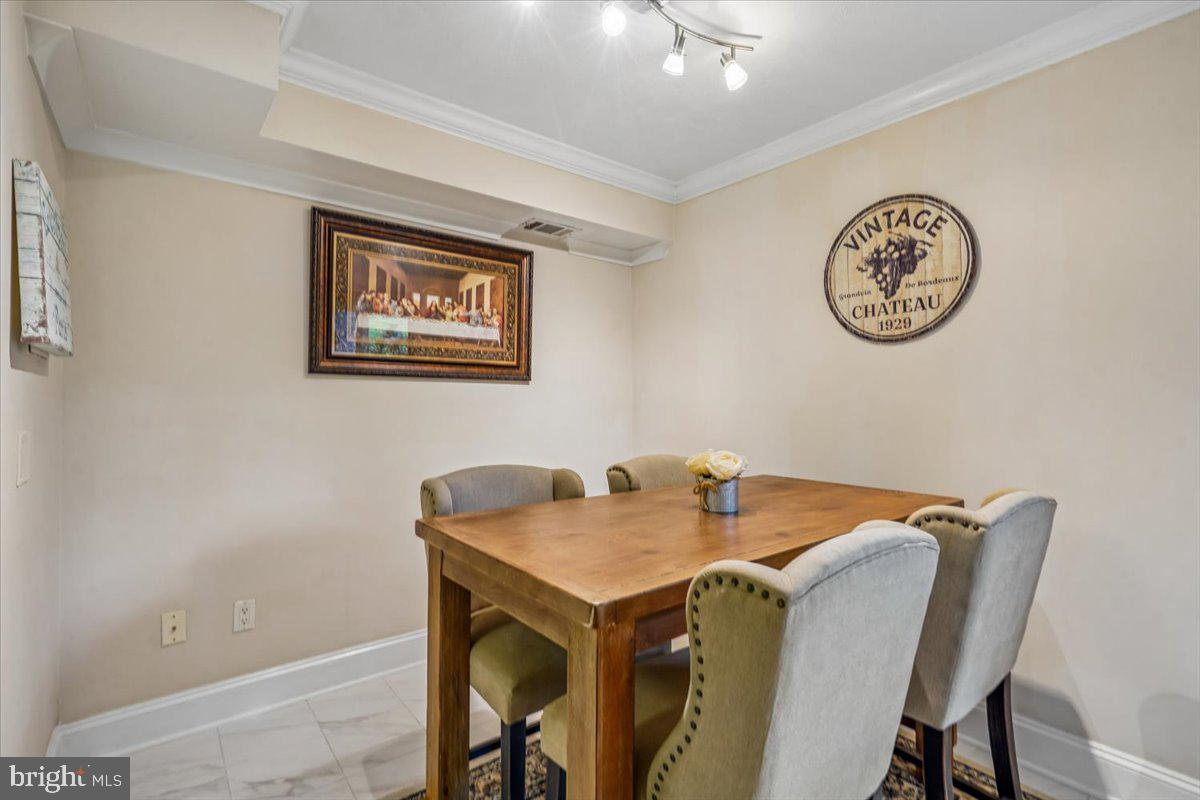 CHESTNUT GROVE - Residential