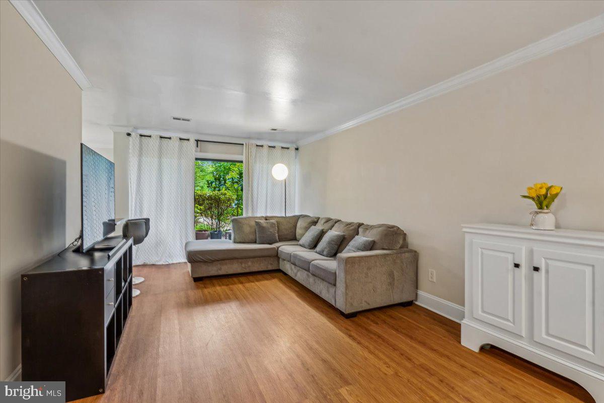CHESTNUT GROVE - Residential