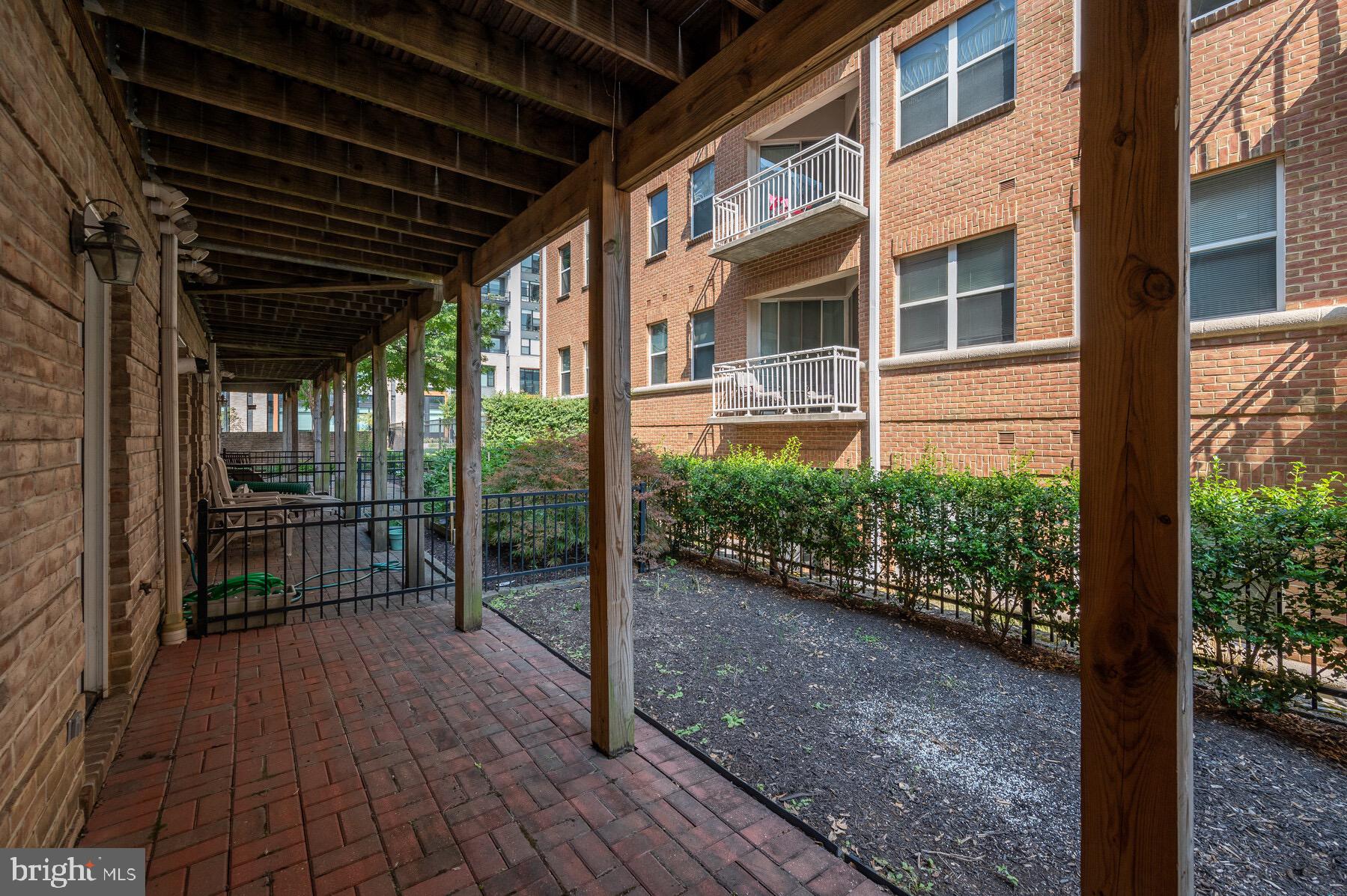 HARBORVIEW - Residential Lease