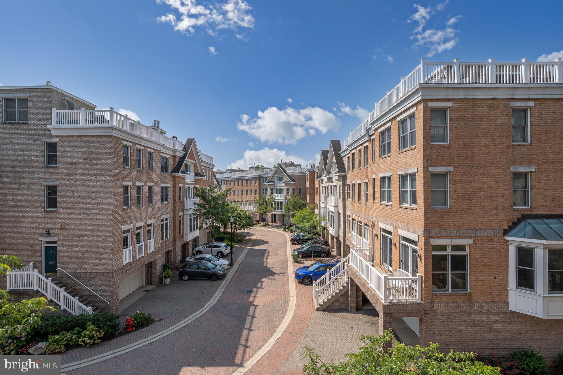 HARBORVIEW - Residential Lease