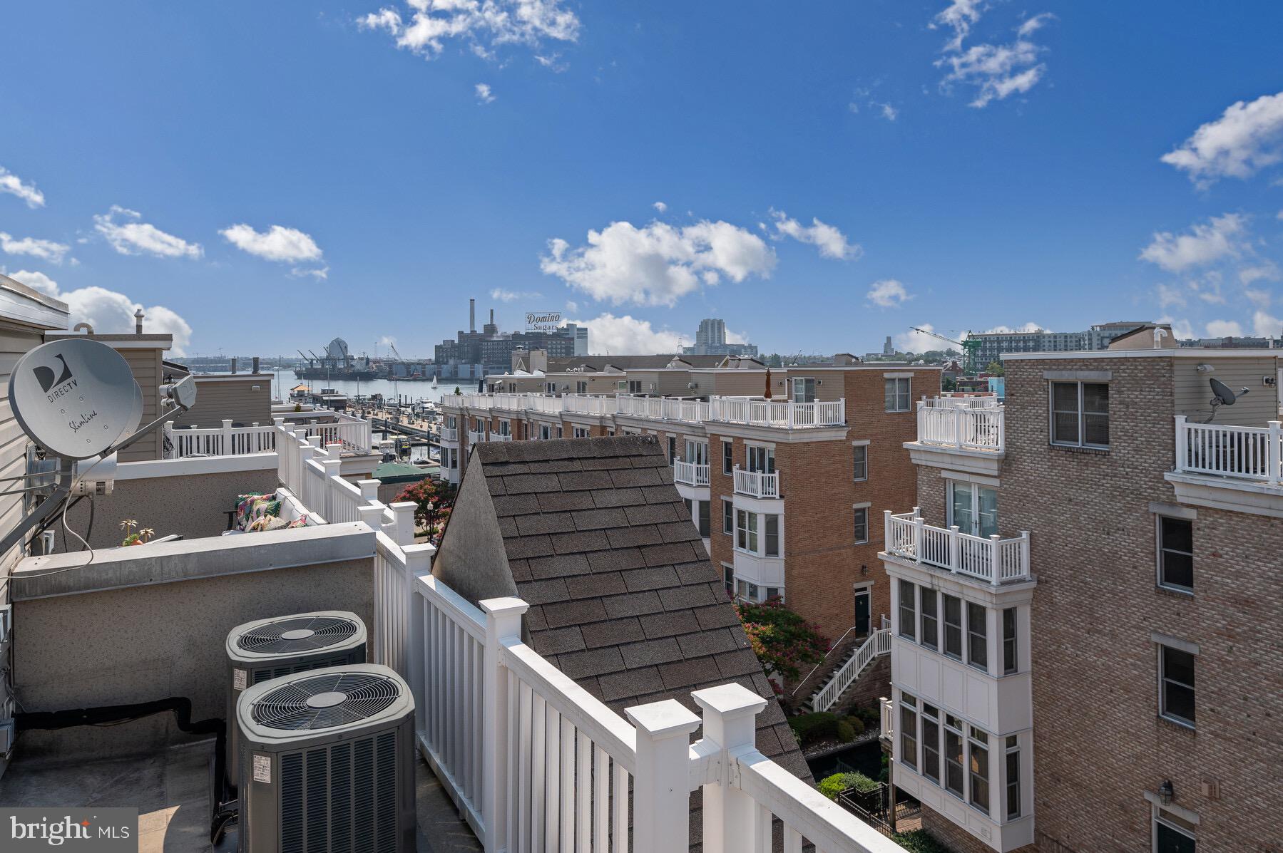 HARBORVIEW - Residential Lease