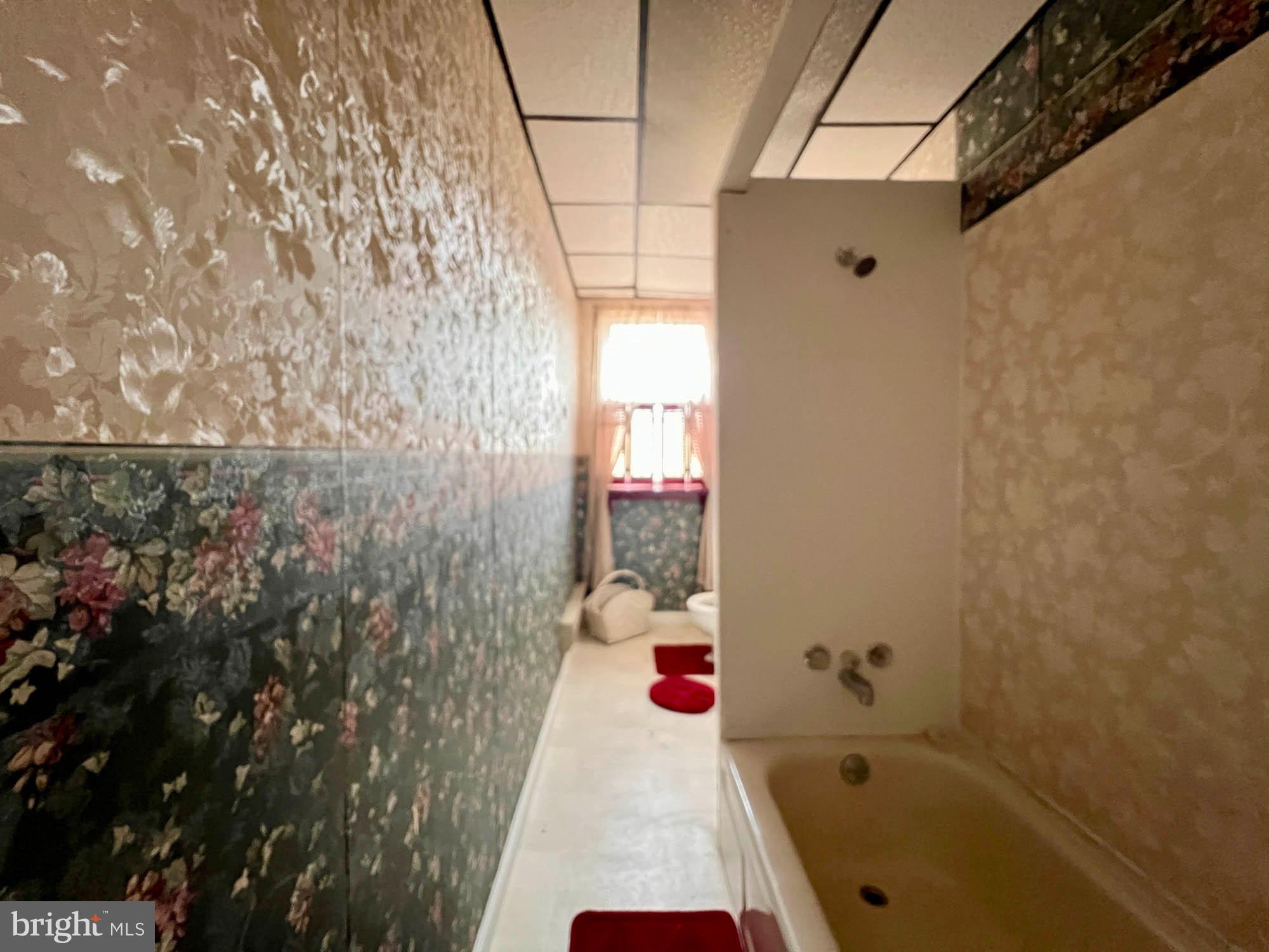 WASHINGTON VILLAGE - Residential