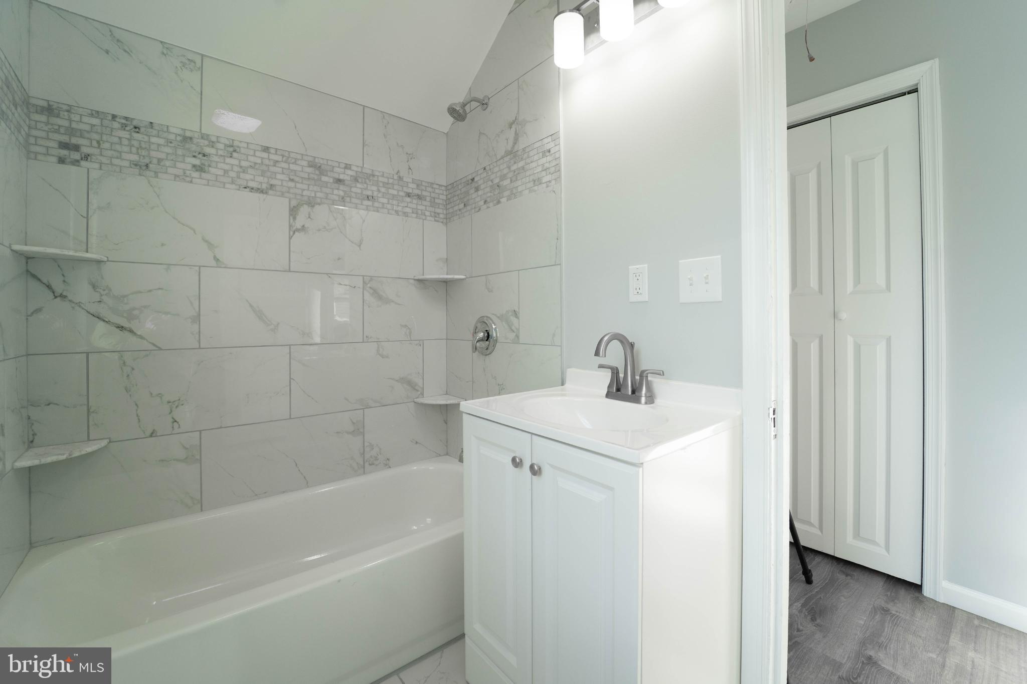 HAMILTON HEIGHTS - Residential