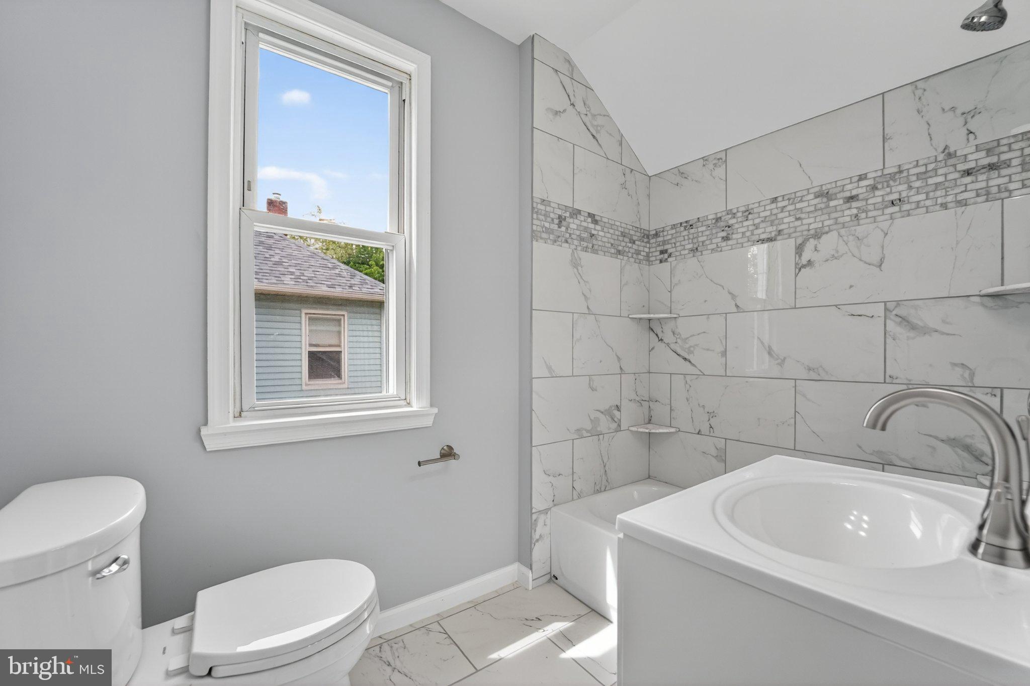 HAMILTON HEIGHTS - Residential