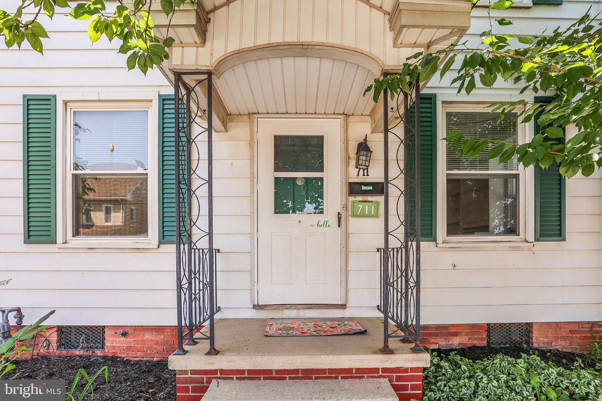 711 YORK STREET
