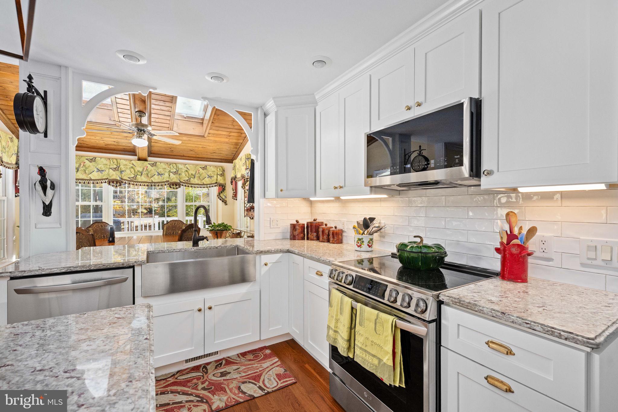 BREEZEWOOD - Residential