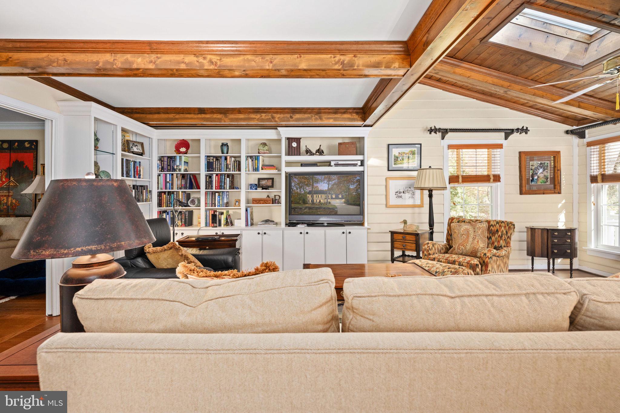 BREEZEWOOD - Residential