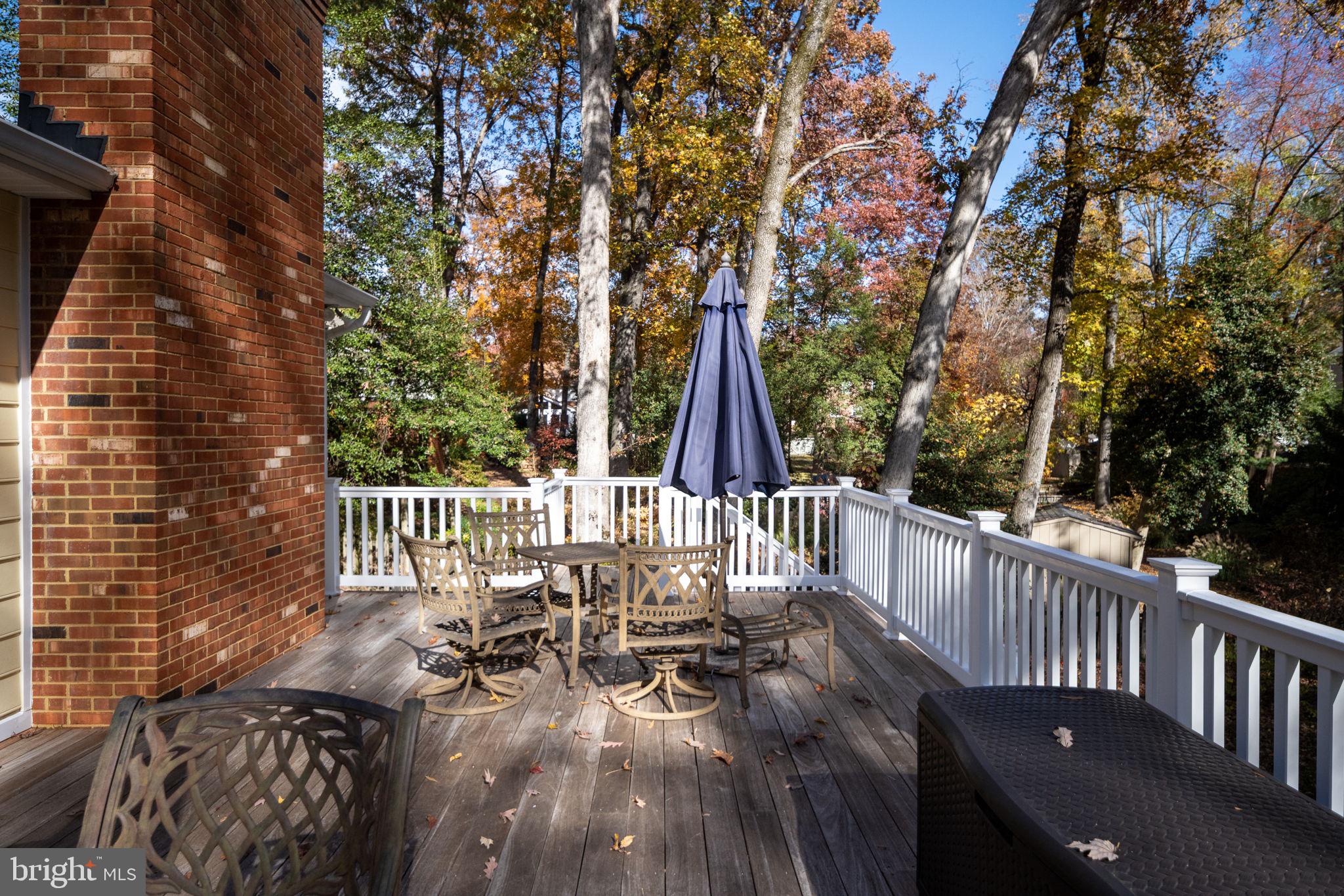 BREEZEWOOD - Residential