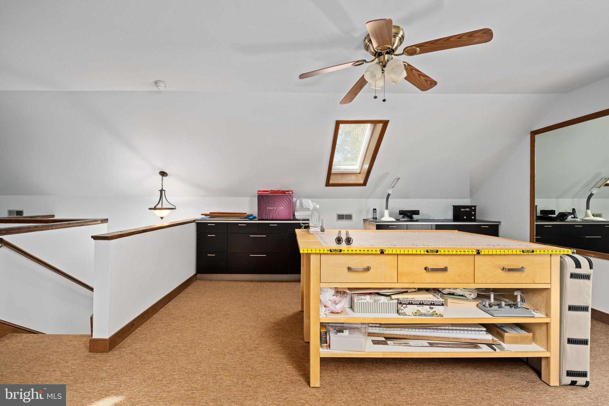 BREEZEWOOD - Residential