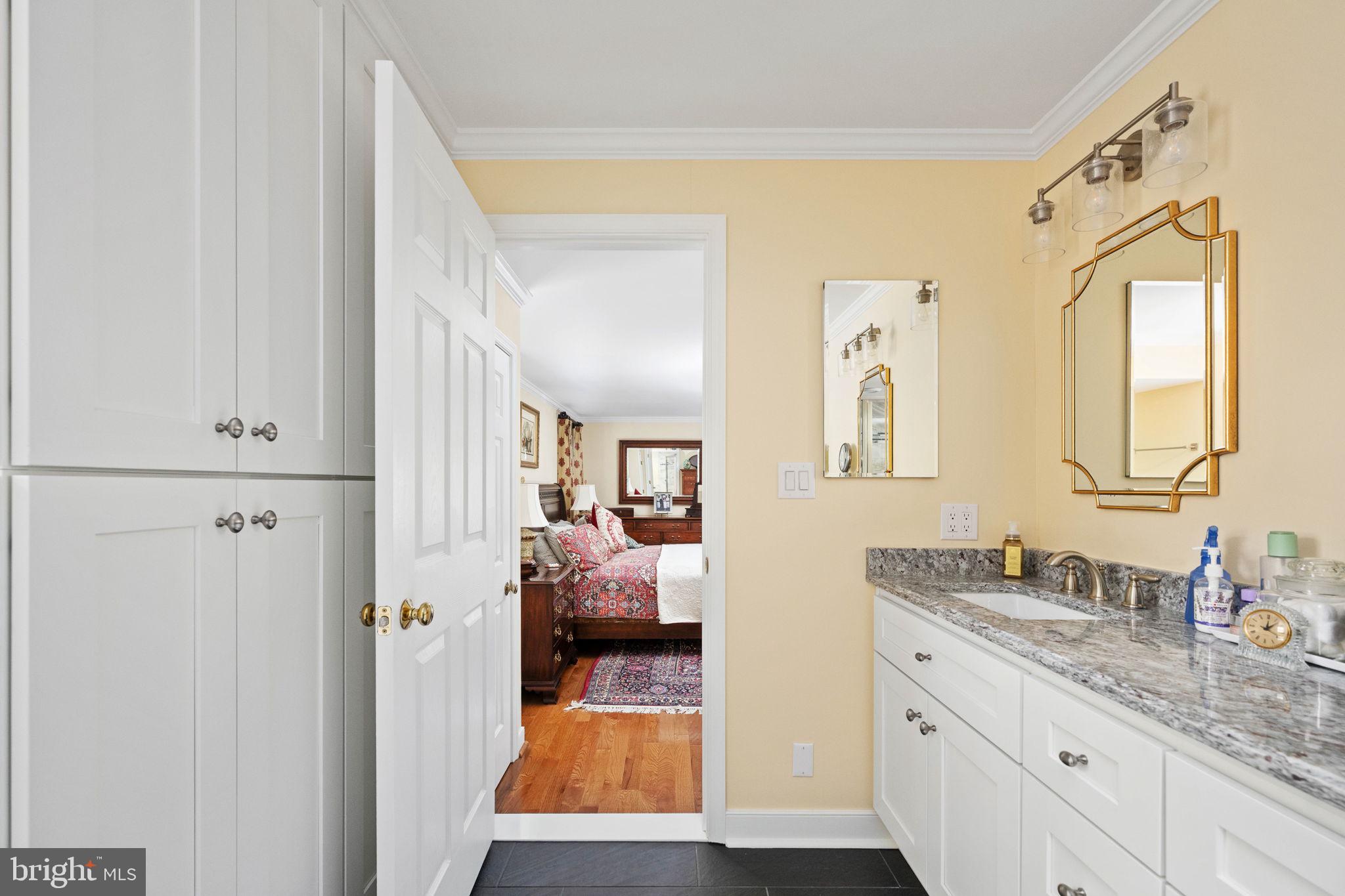 BREEZEWOOD - Residential