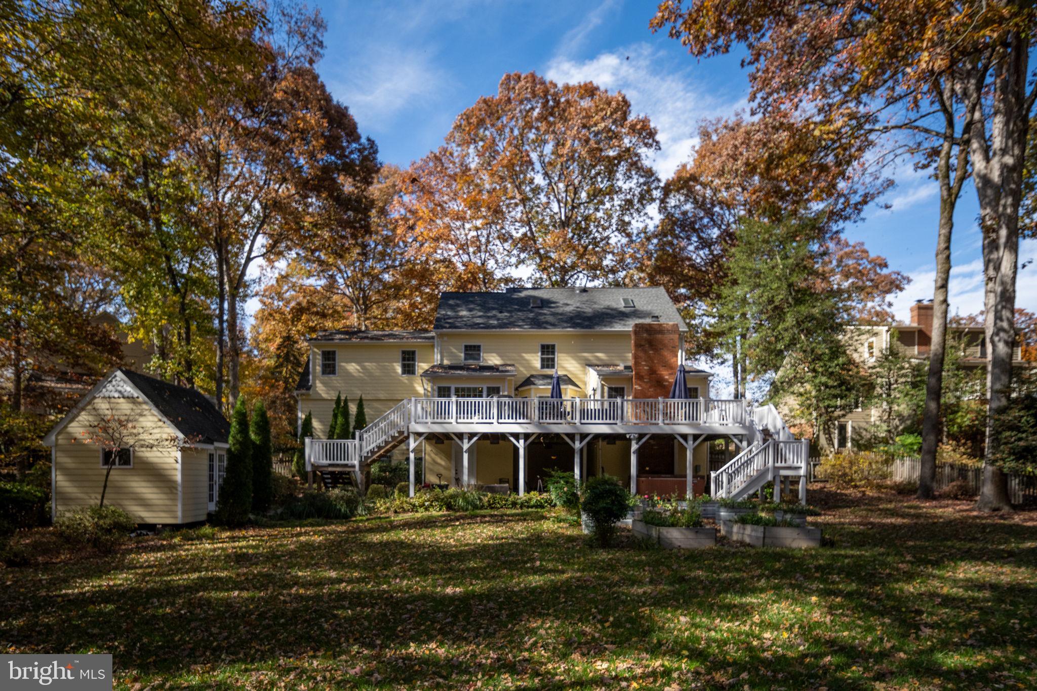 404 WHITECLIFF DRIVE