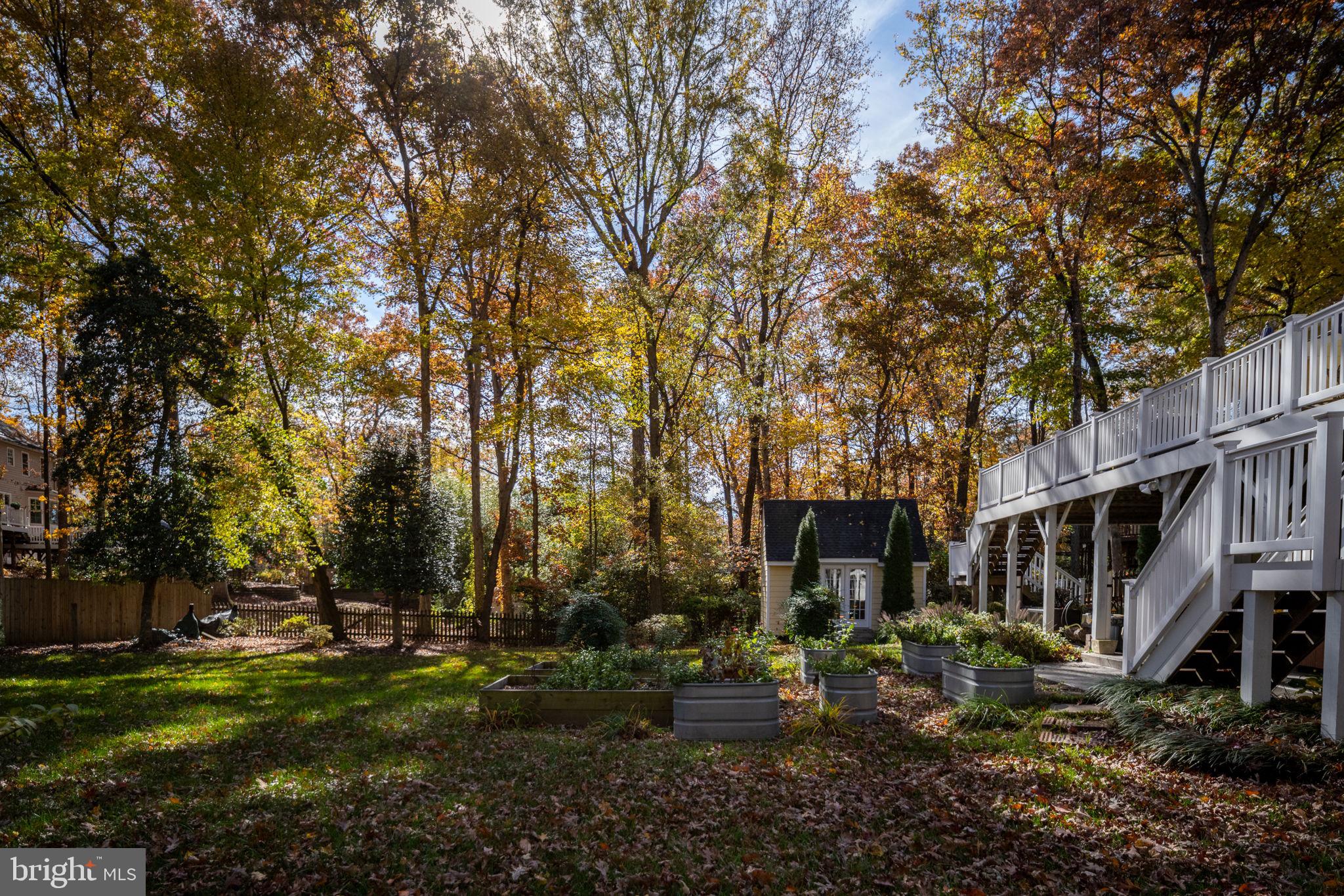 BREEZEWOOD - Residential