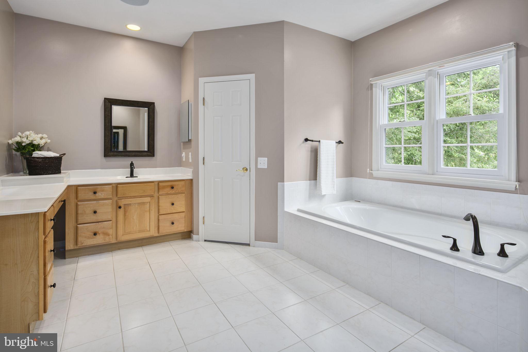 LOCKMAR - Residential