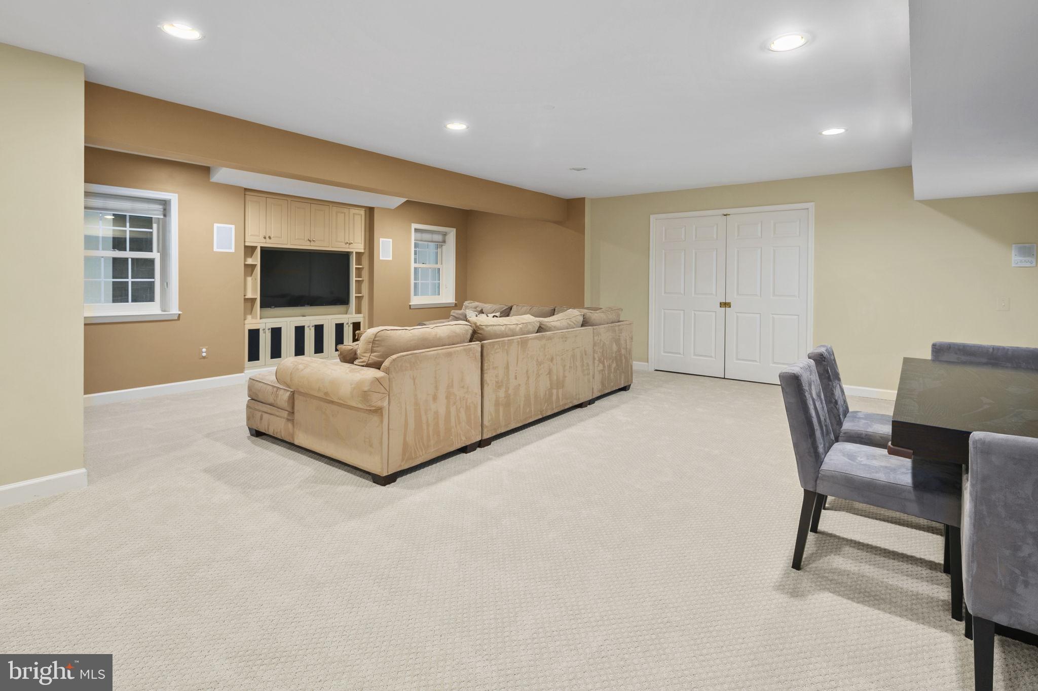 LOCKMAR - Residential