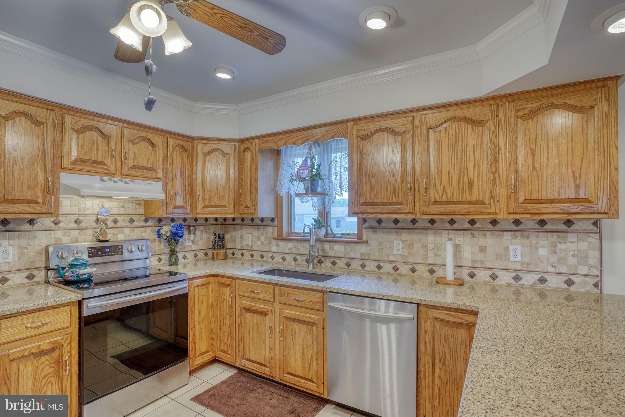 110 E LUCKY ESTATES DRIVE