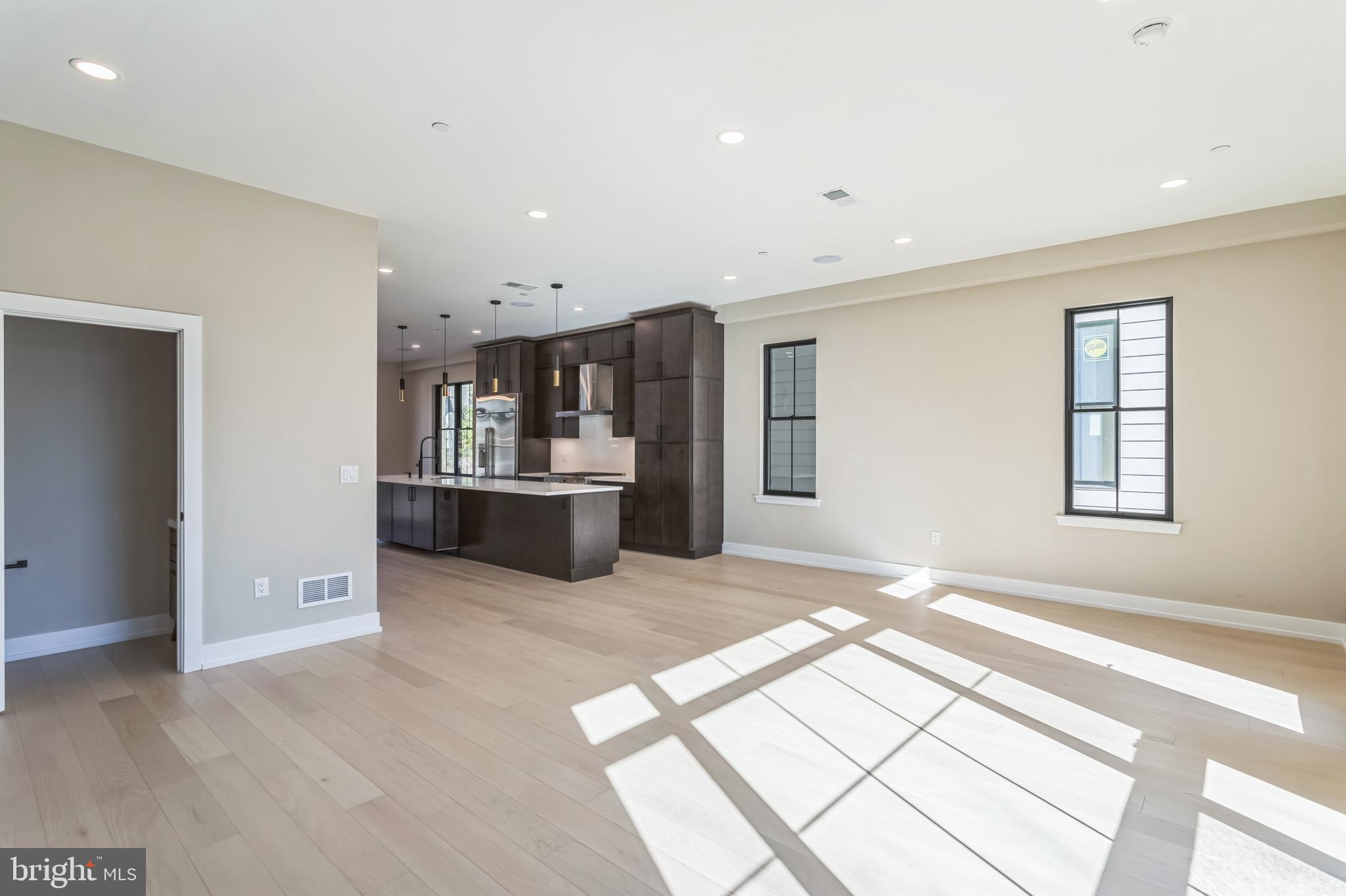 PHILADELPHIA - Residential