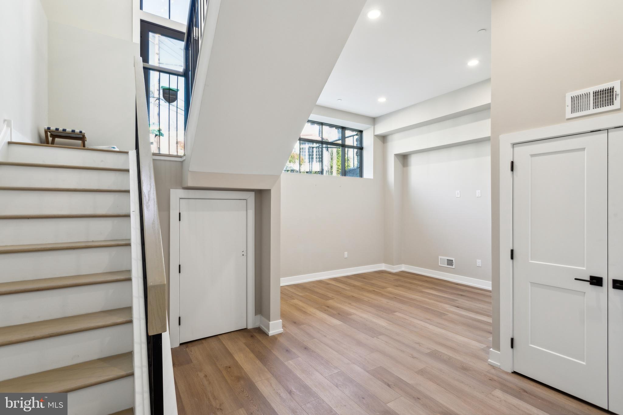 PHILADELPHIA - Residential