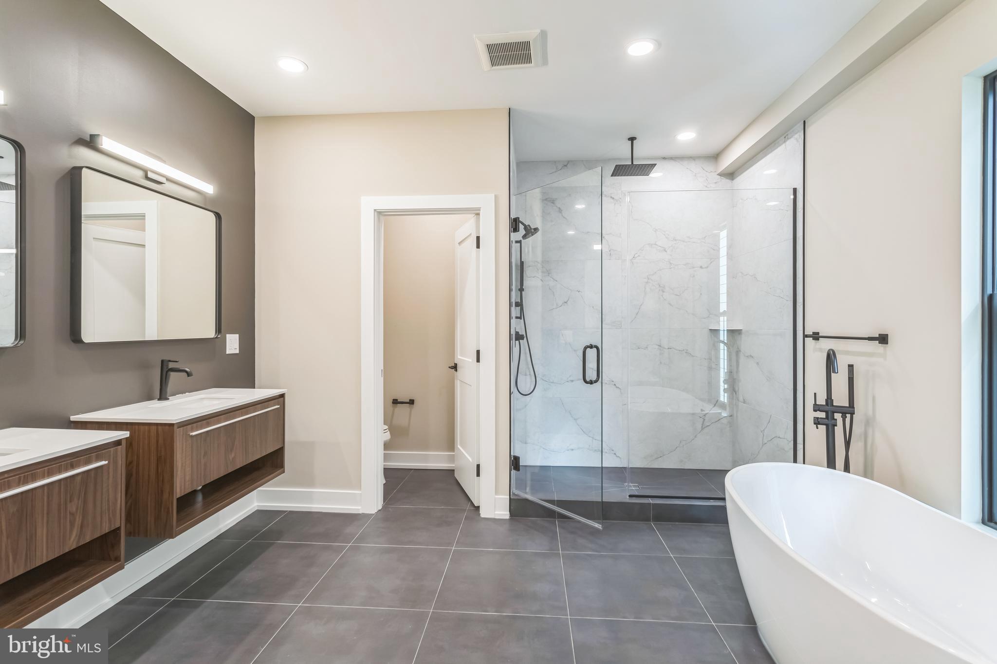 PHILADELPHIA - Residential