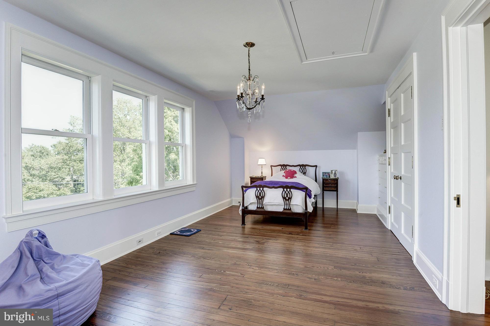 CLEVELAND PARK - Residential