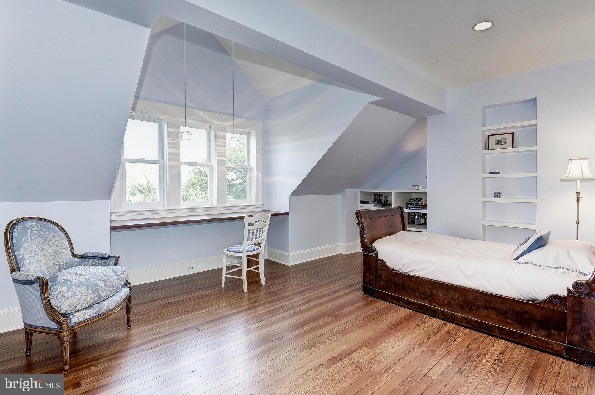 CLEVELAND PARK - Residential