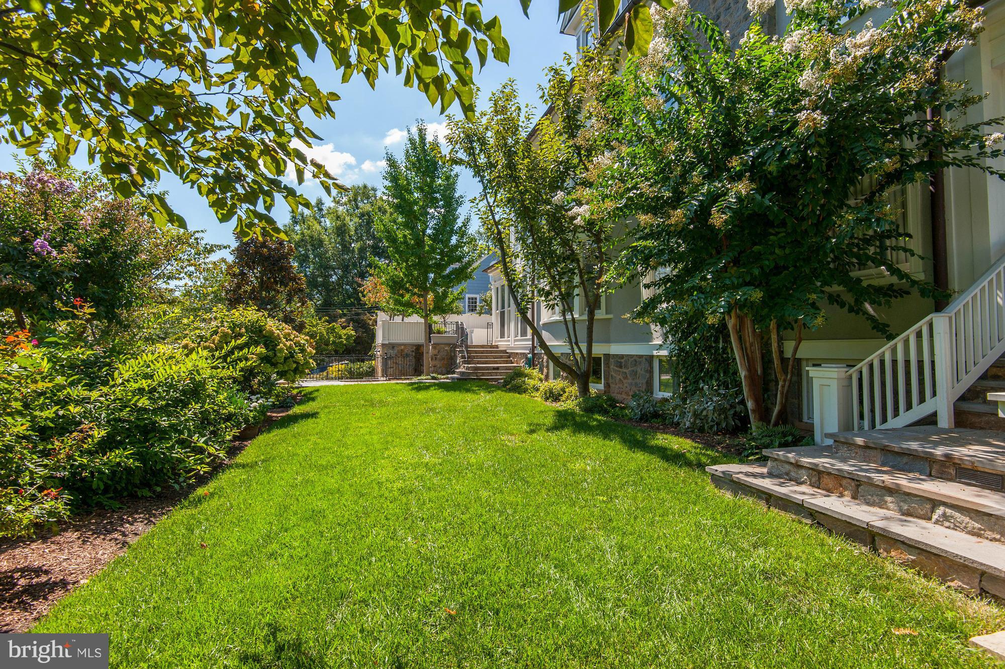 CLEVELAND PARK - Residential
