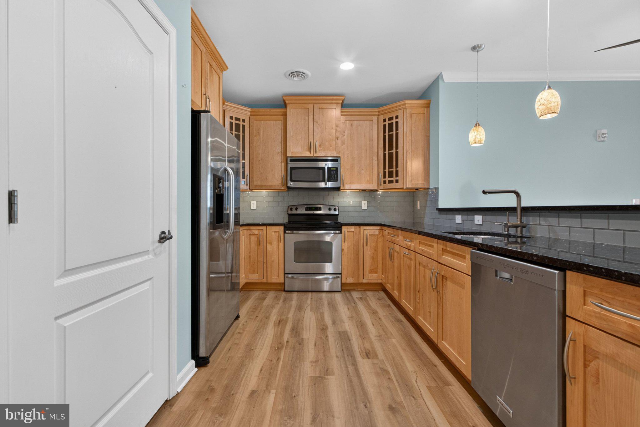 12001 OLD VINE BOULEVARD 206