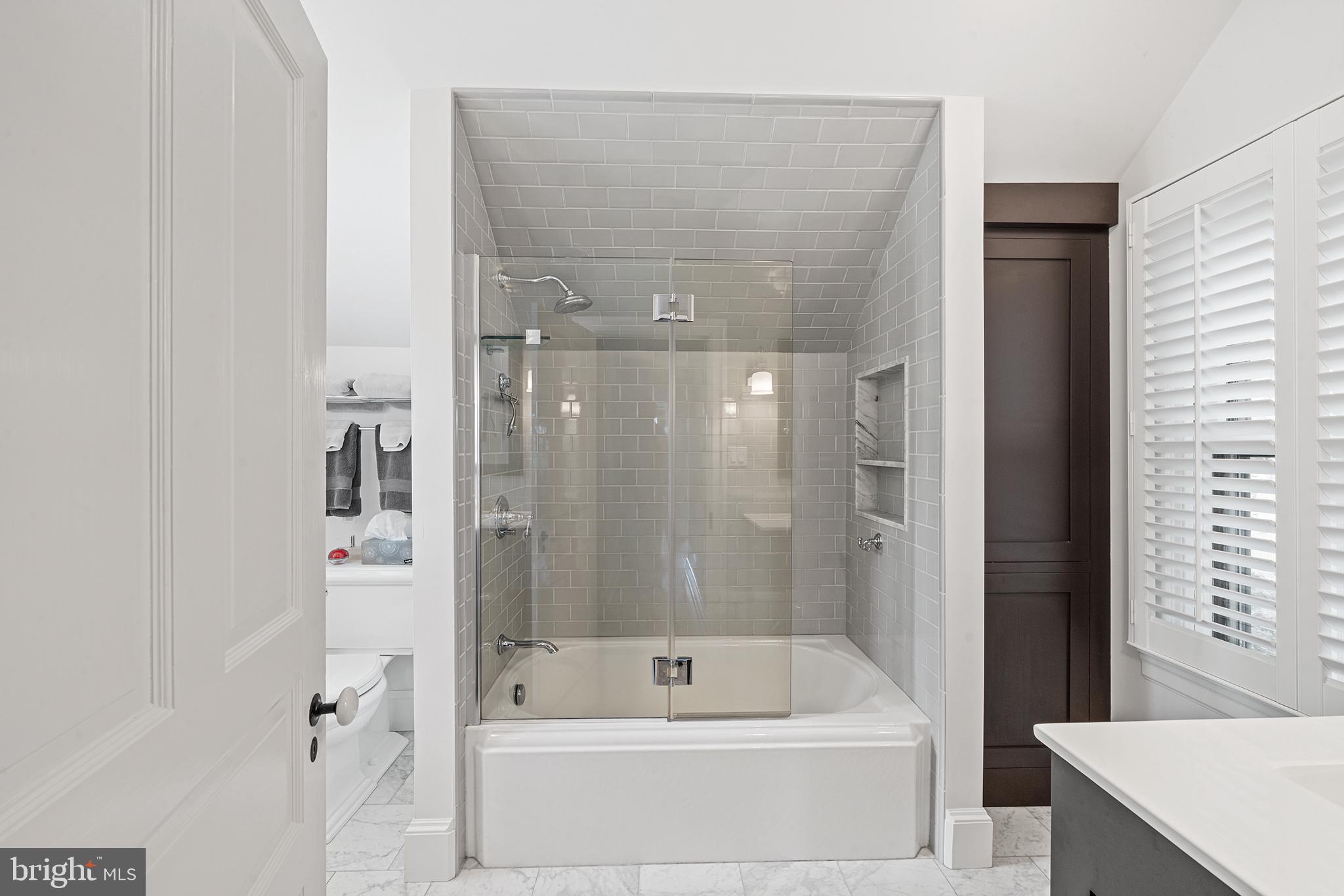 LEOPARD FARMS - Residential