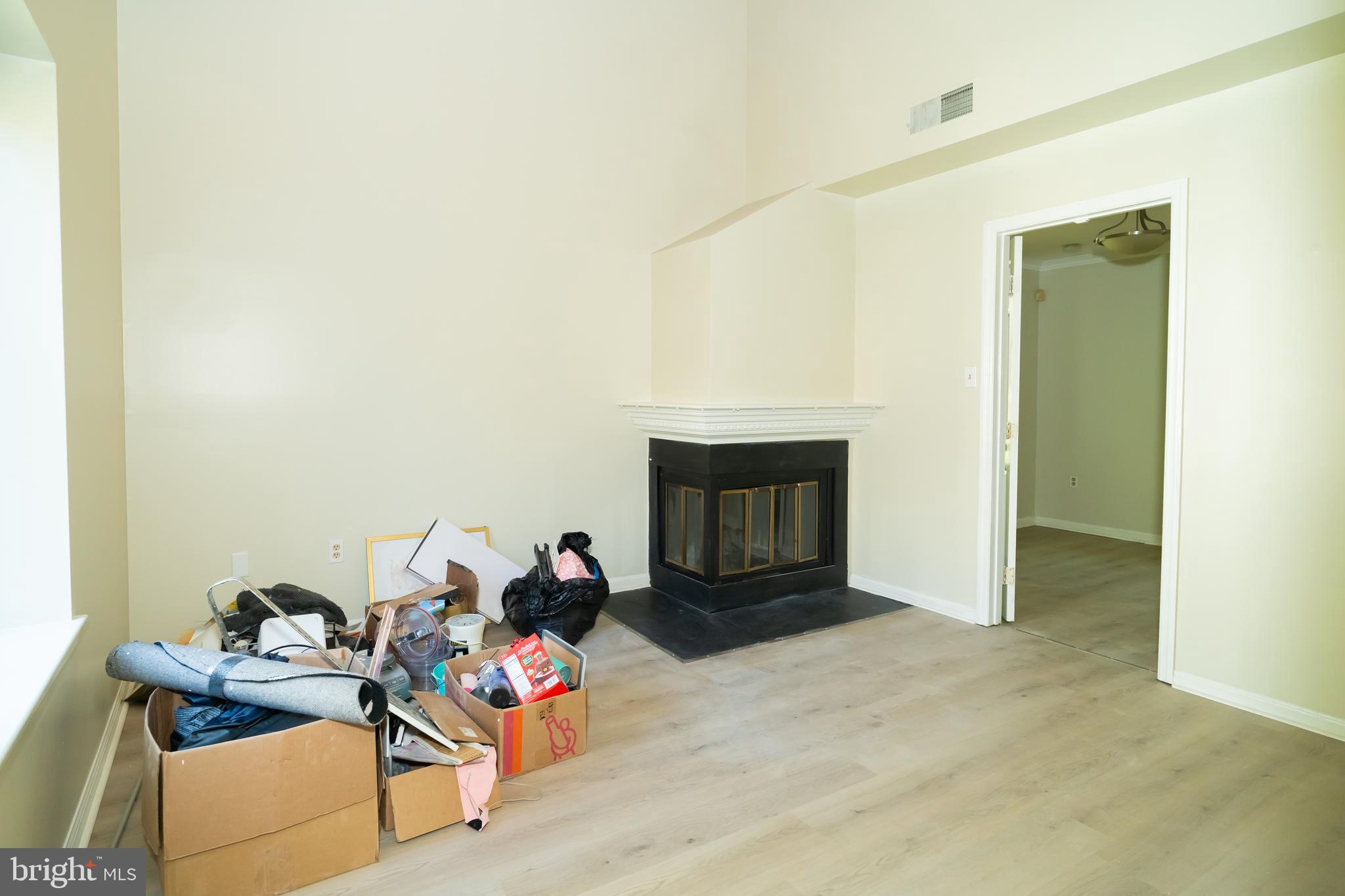 128 PINECREST