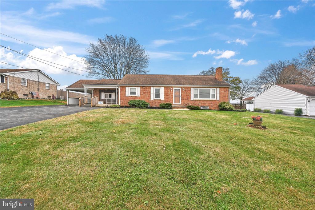 Photo of 5030 Yorkana Road, YORK, PA 17406 (MLS # PAYK2093630)