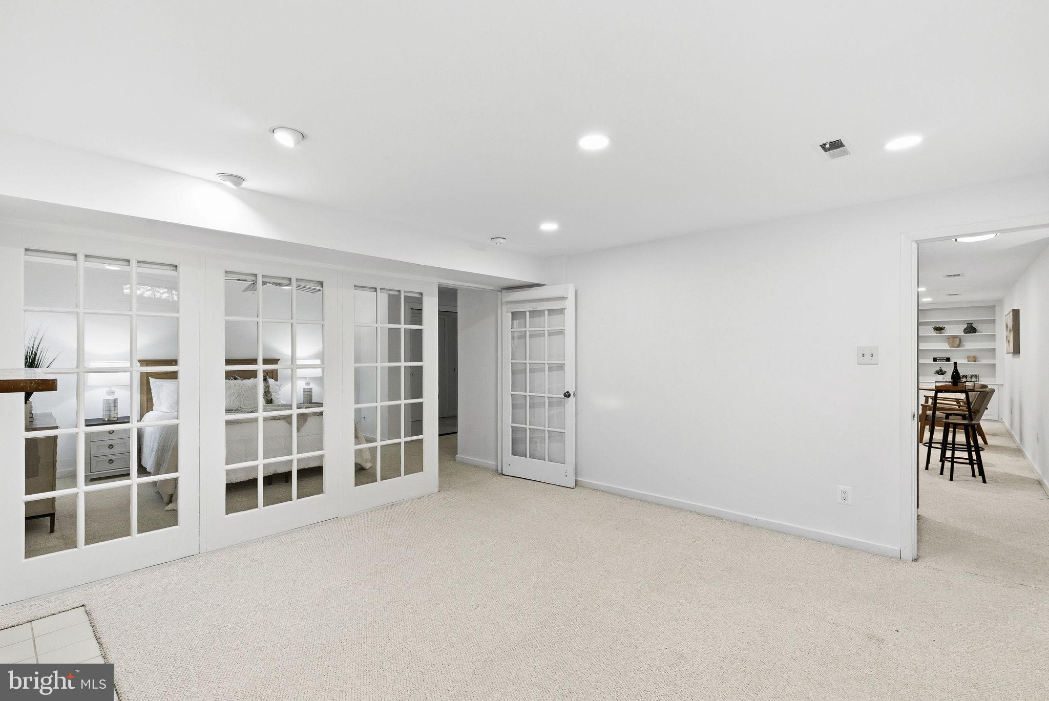 COUNTRYSIDE - Residential