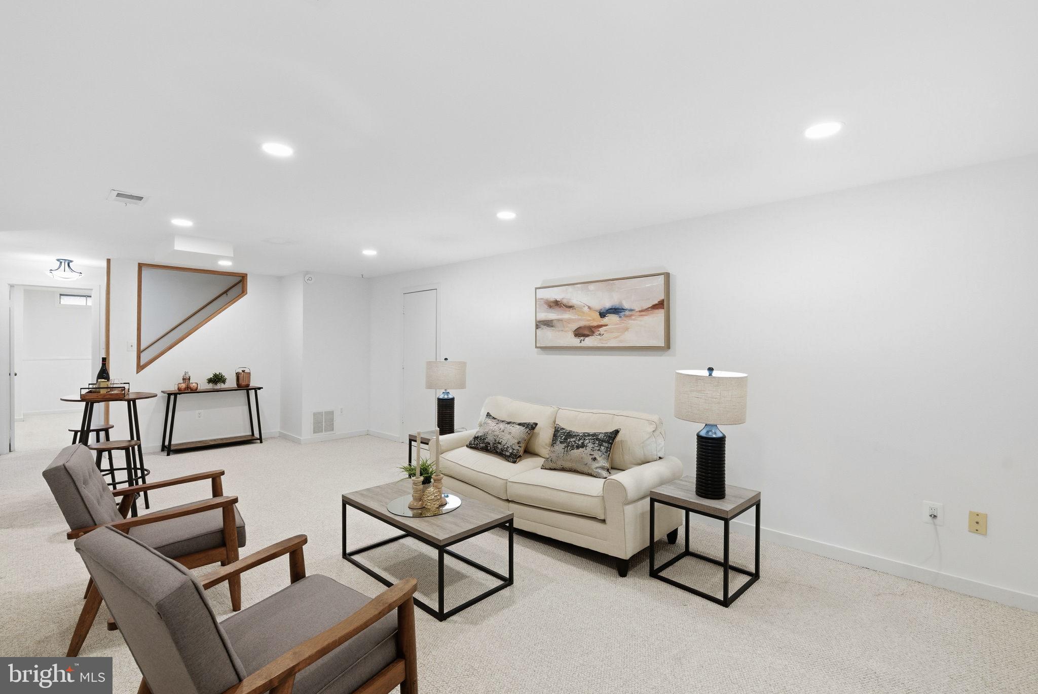 COUNTRYSIDE - Residential