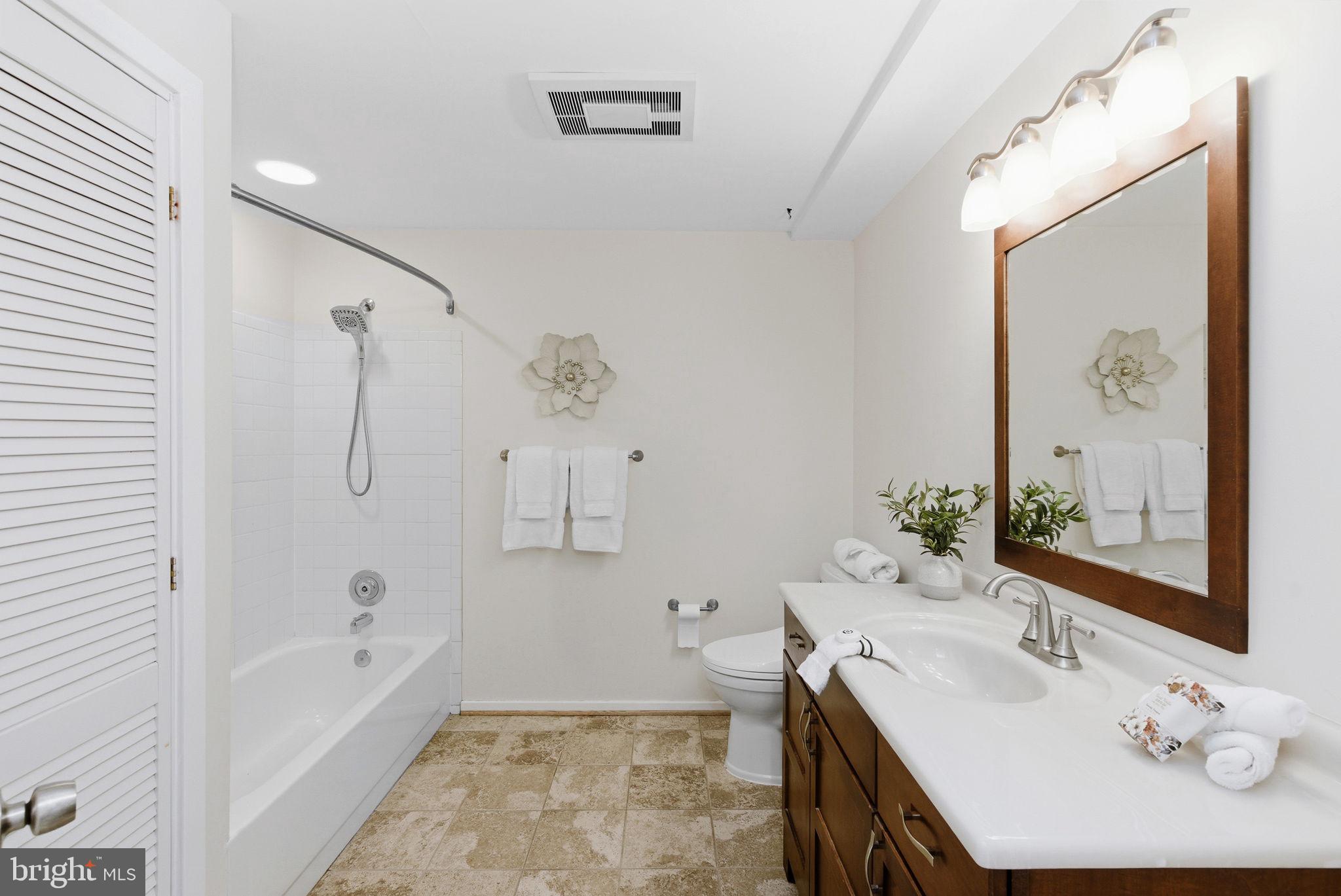 COUNTRYSIDE - Residential