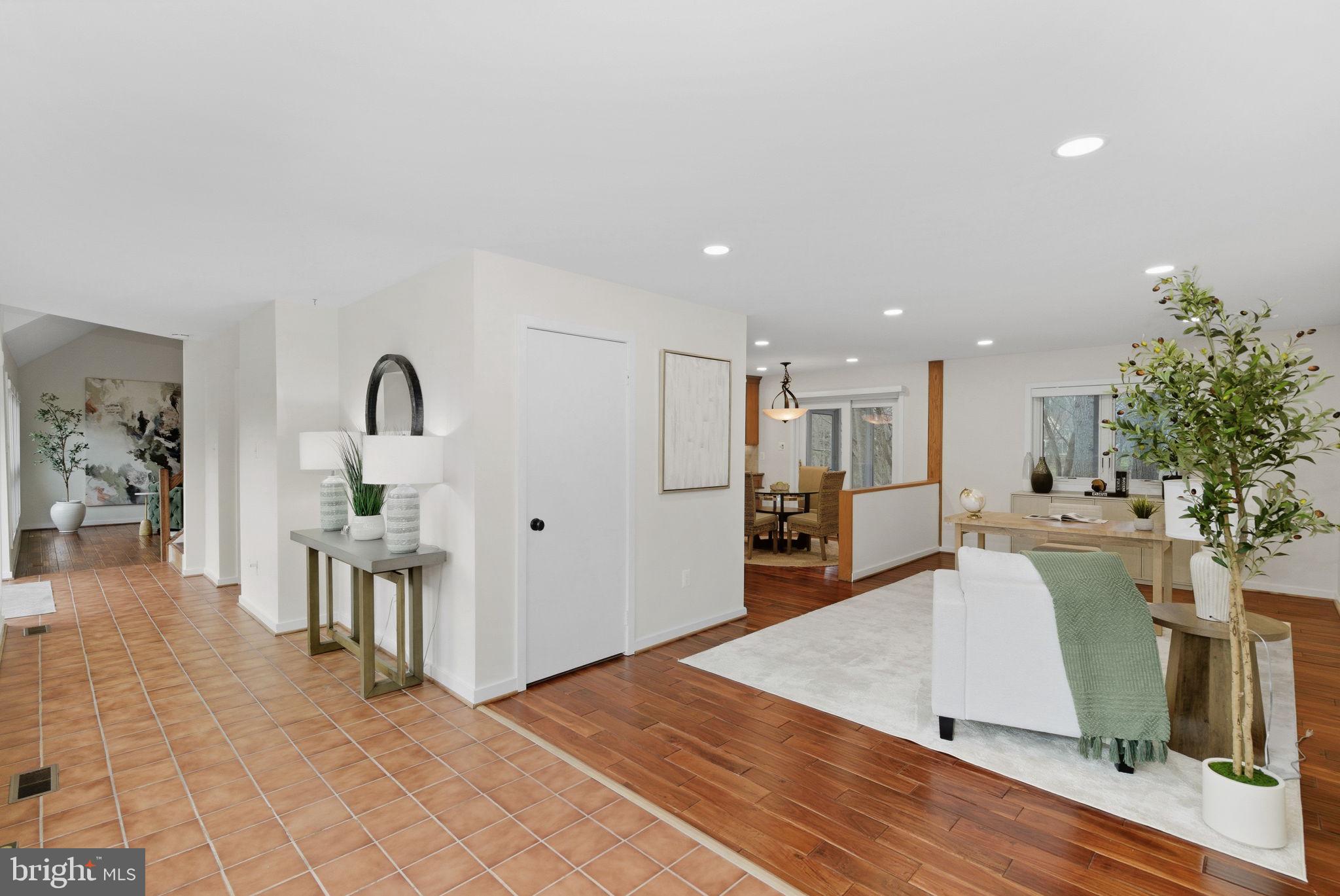 COUNTRYSIDE - Residential