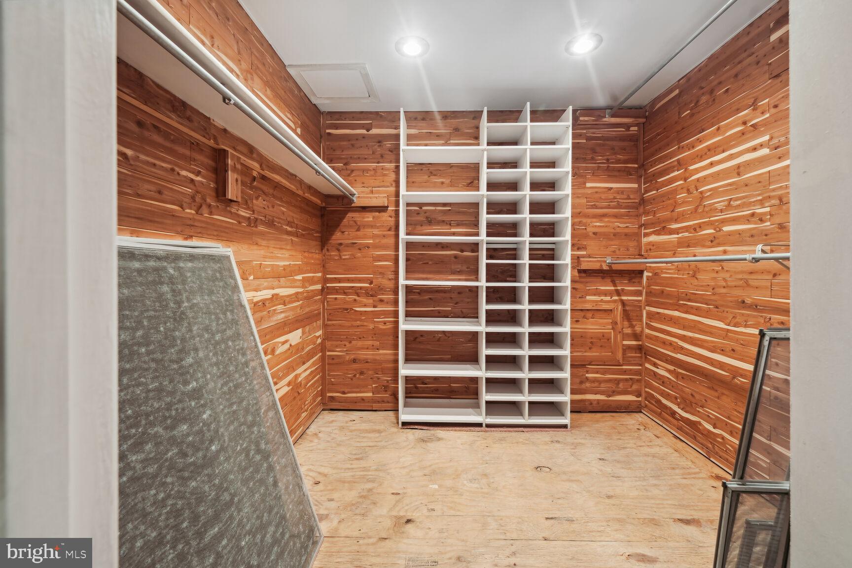 FLOWER VALLEY - Residential