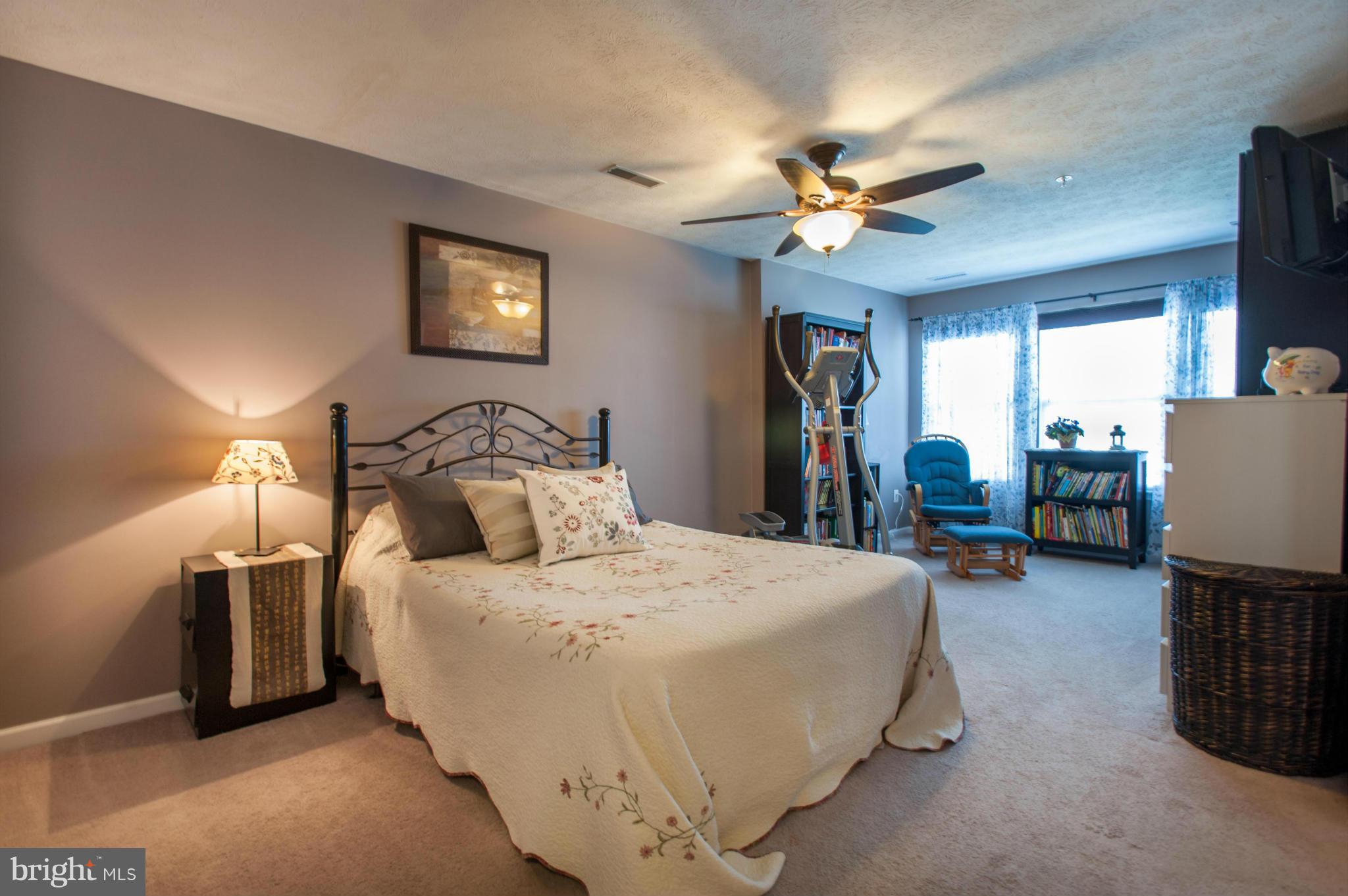 FARMINGTON VILLAGE - Residential