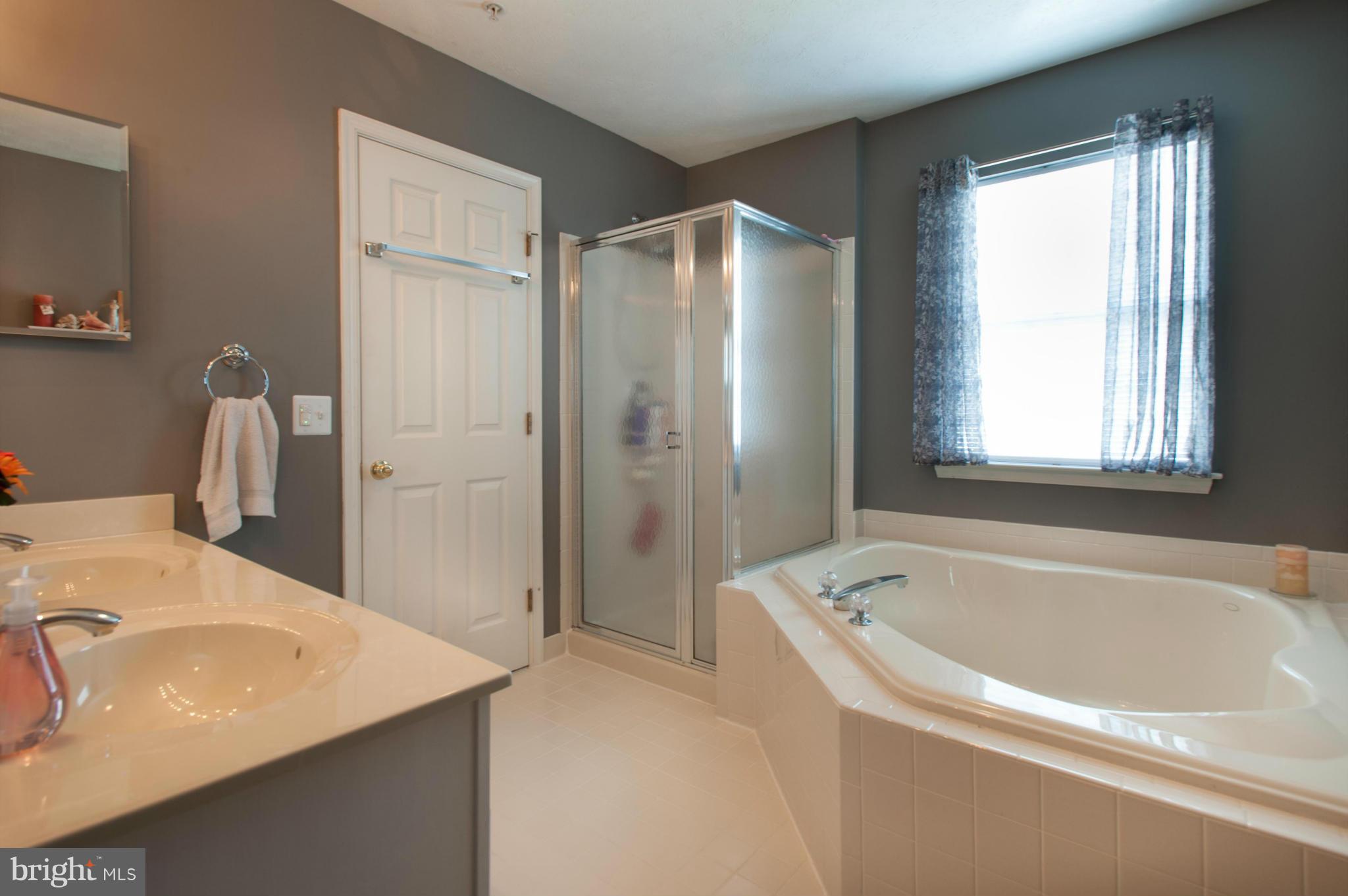 FARMINGTON VILLAGE - Residential