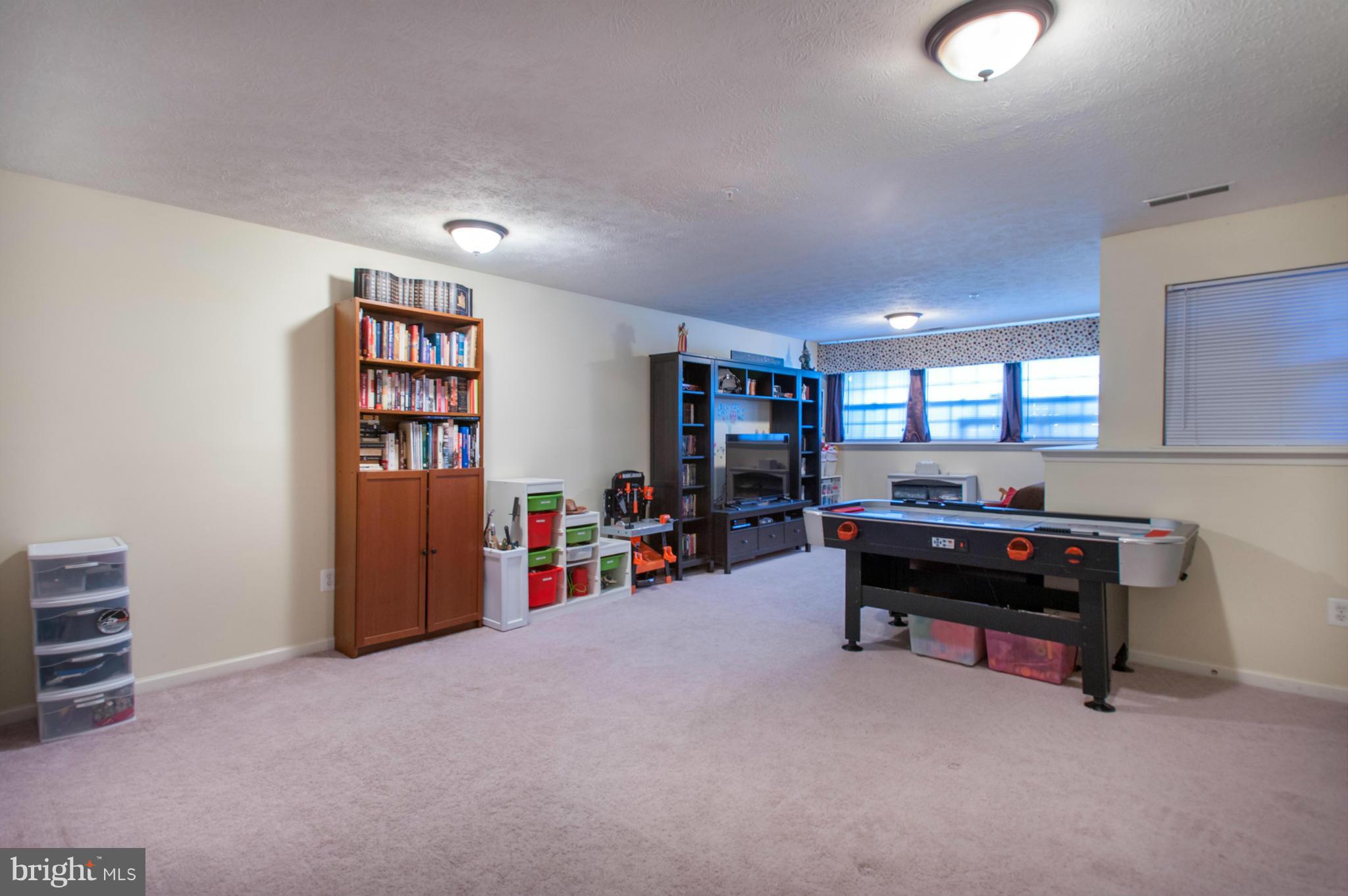 FARMINGTON VILLAGE - Residential