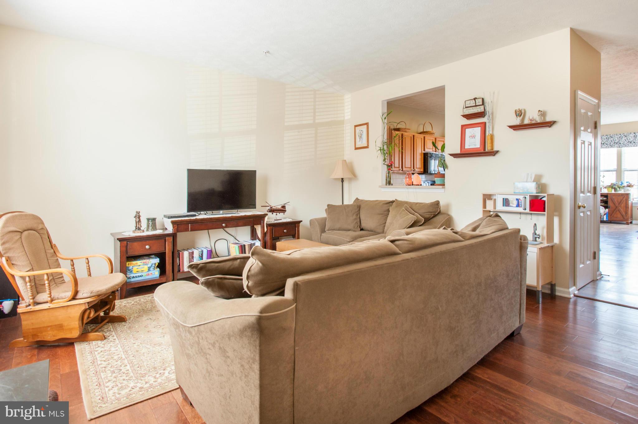 FARMINGTON VILLAGE - Residential