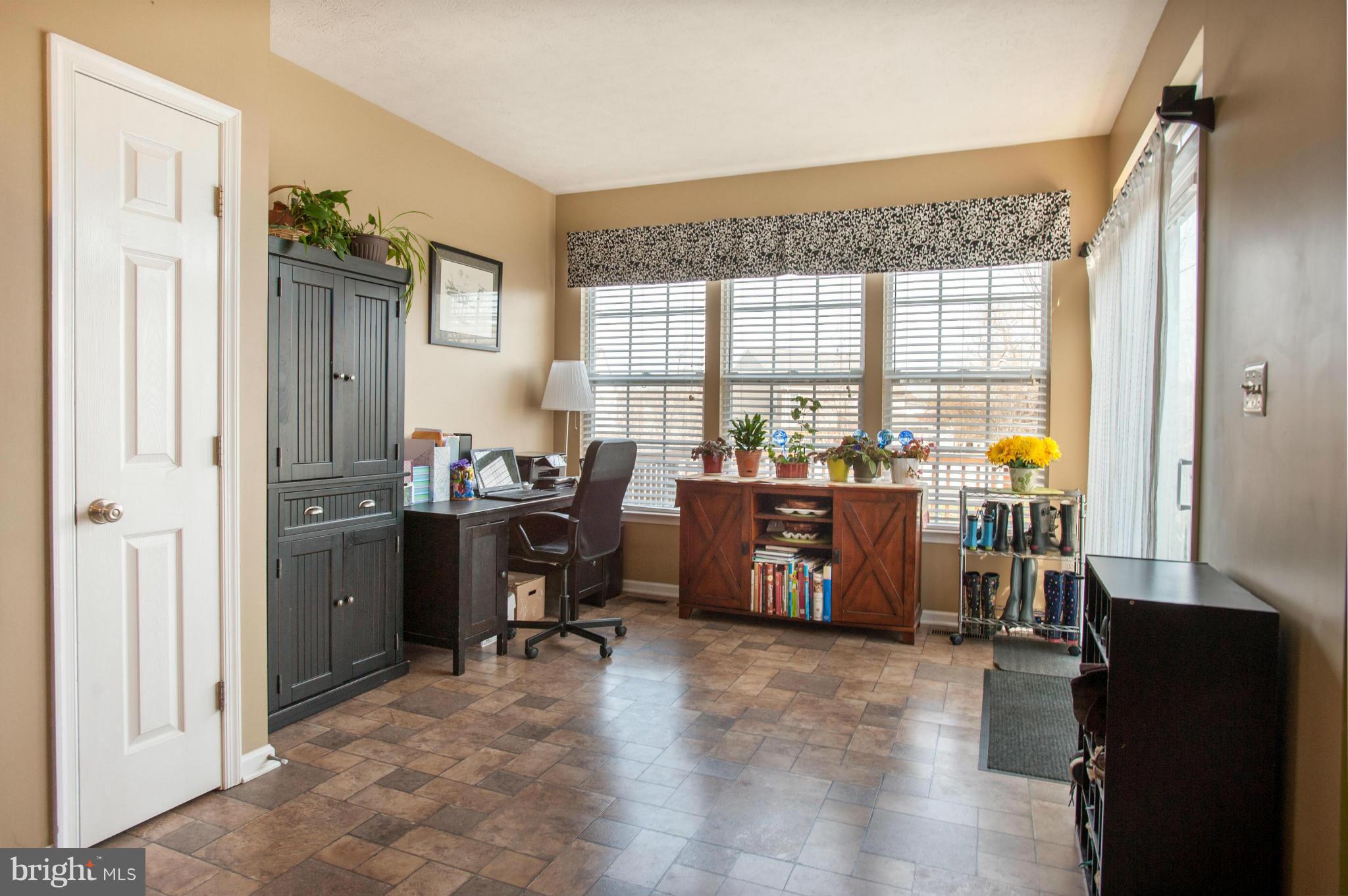 FARMINGTON VILLAGE - Residential