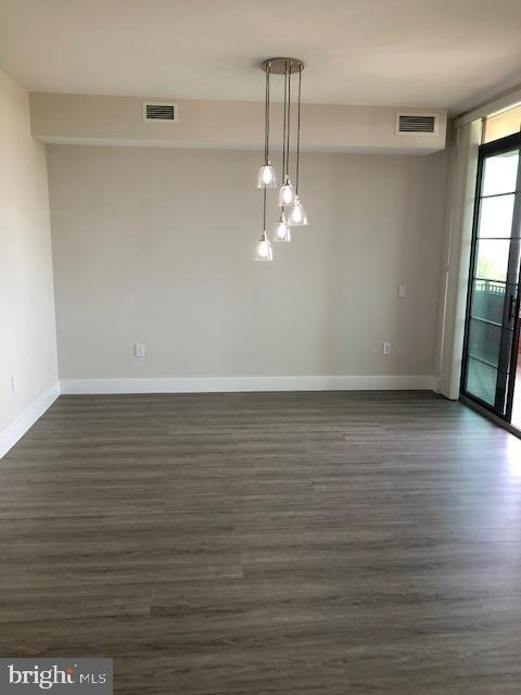 PARAMOUNT - Residential Lease