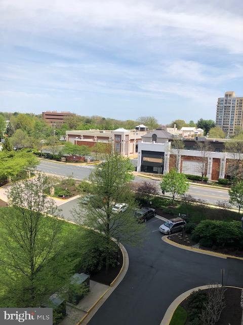 PARAMOUNT - Residential Lease