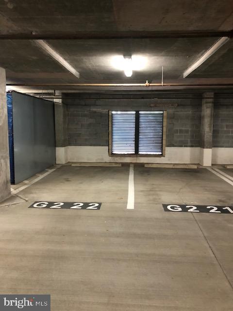 PARAMOUNT - Residential Lease